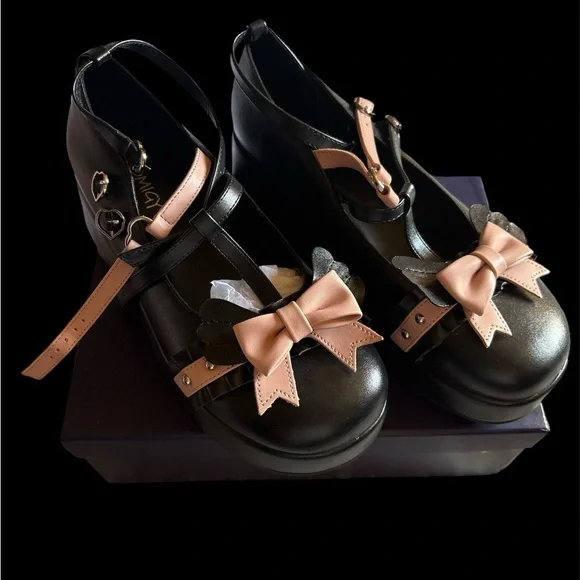 Mary Jane Black and Pink Women's gothic shoes - Picture 1 of 6